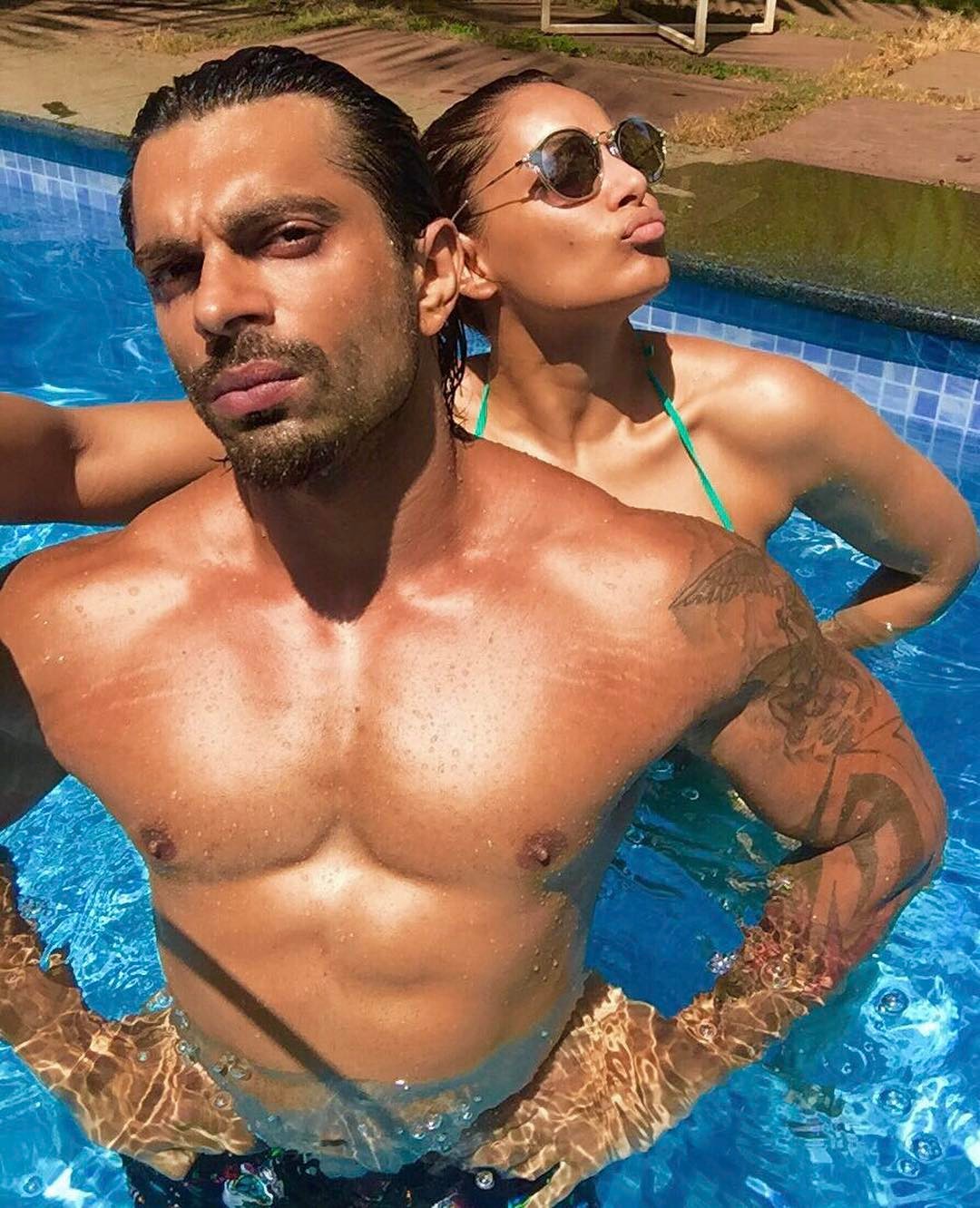 Surprise! Bipasha Makes Hubby 'Monkey Prince' On His Birthday In Goa